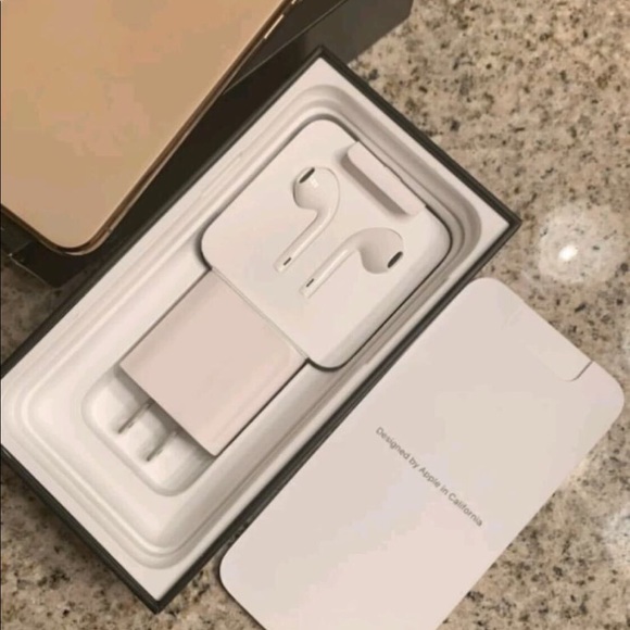 iPhone 11 Pro - Picture 3 of 3